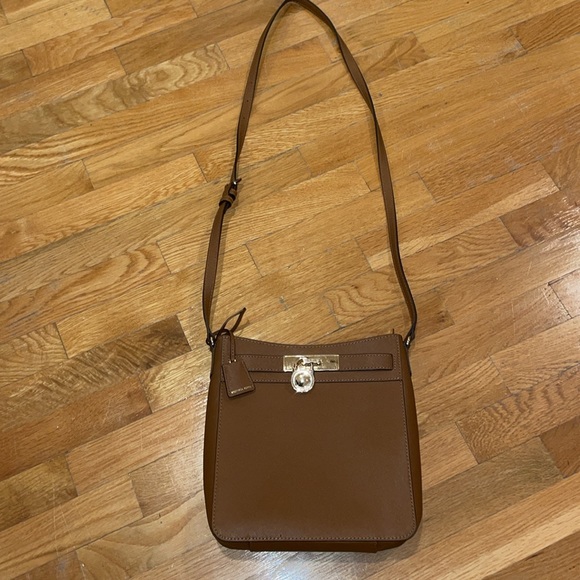 Michael Kors Hamilton Traveler messenger bag - Picture 5 of 16